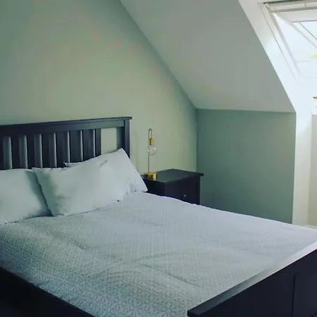 New Street - Holiday home